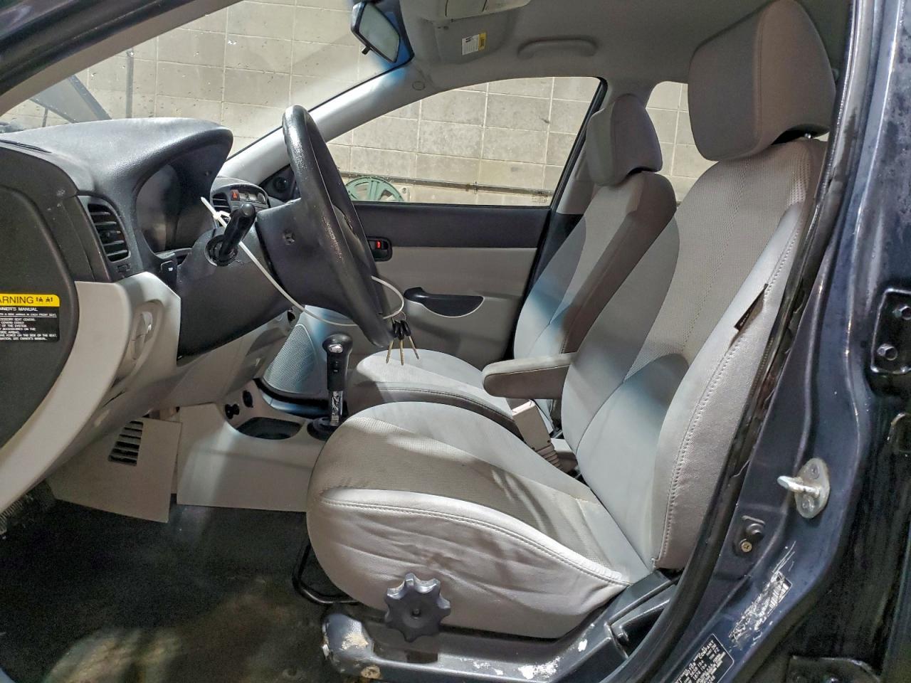 2011 Hyundai Accent Gls - Image 7