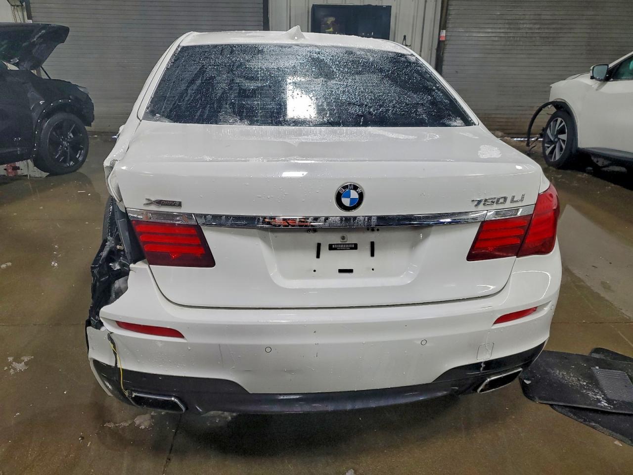 2013 BMW 750Li - Фото 6