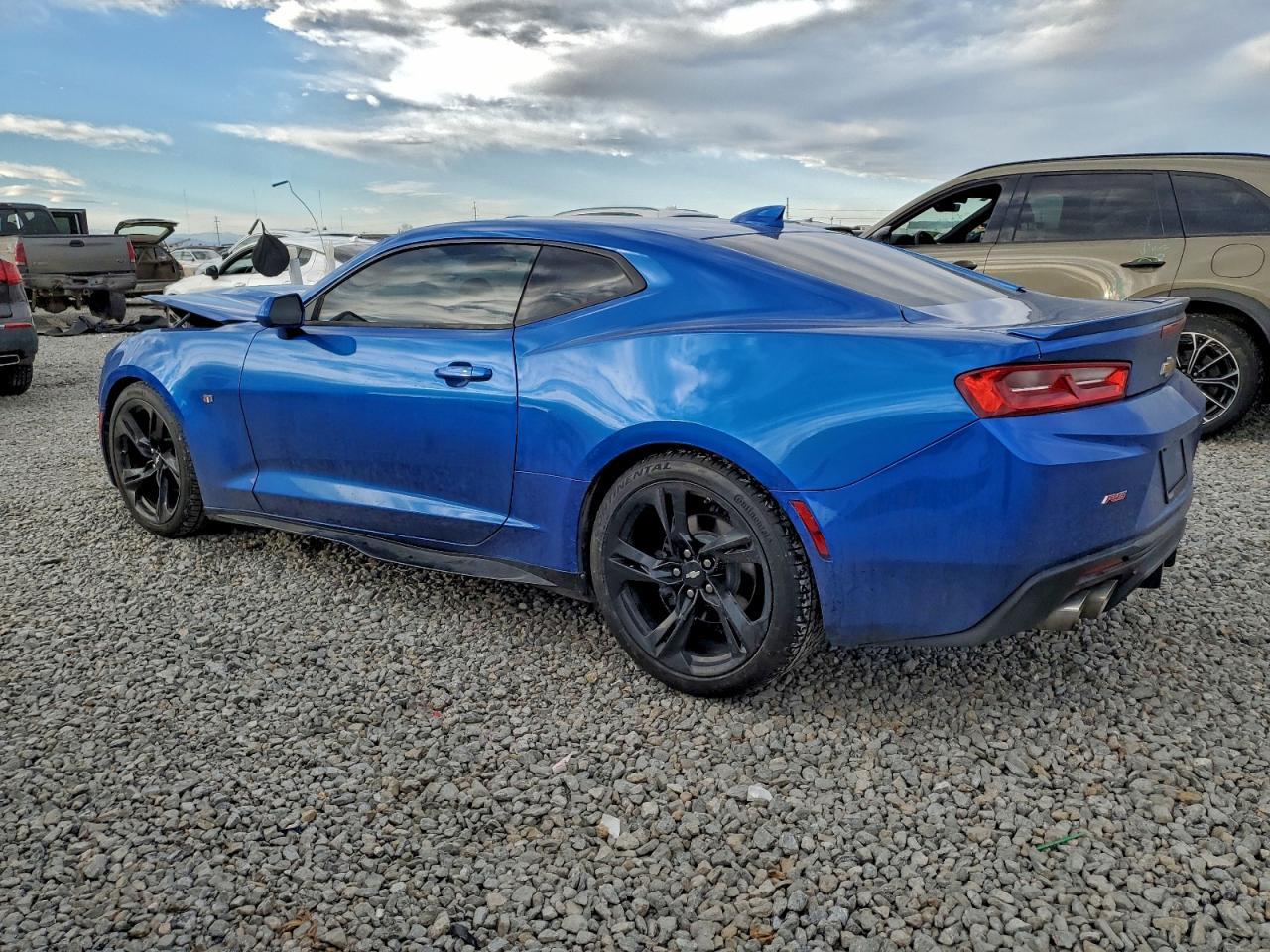 2018 Chevrolet Camaro Lt - Image 2