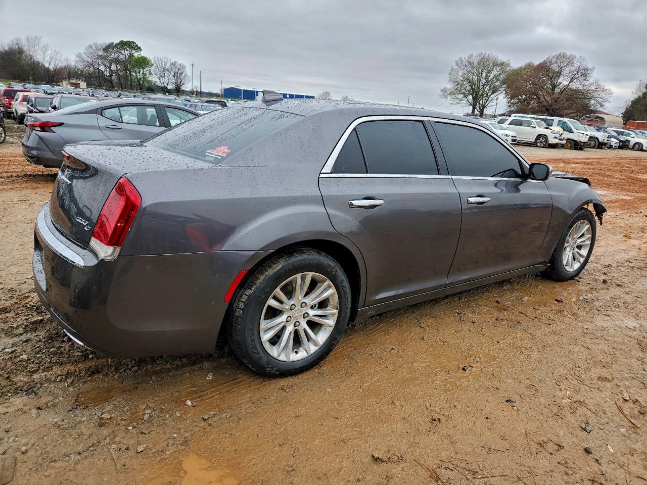 2016 Chrysler 300C - Фото 3