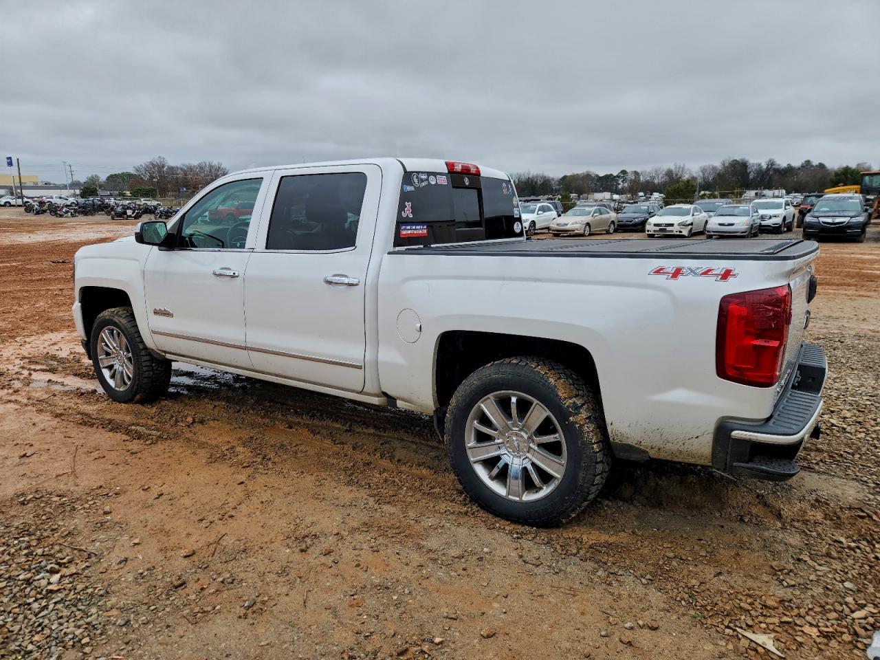 2017 Chevrolet Silverado K1500 High Country - Фото 2