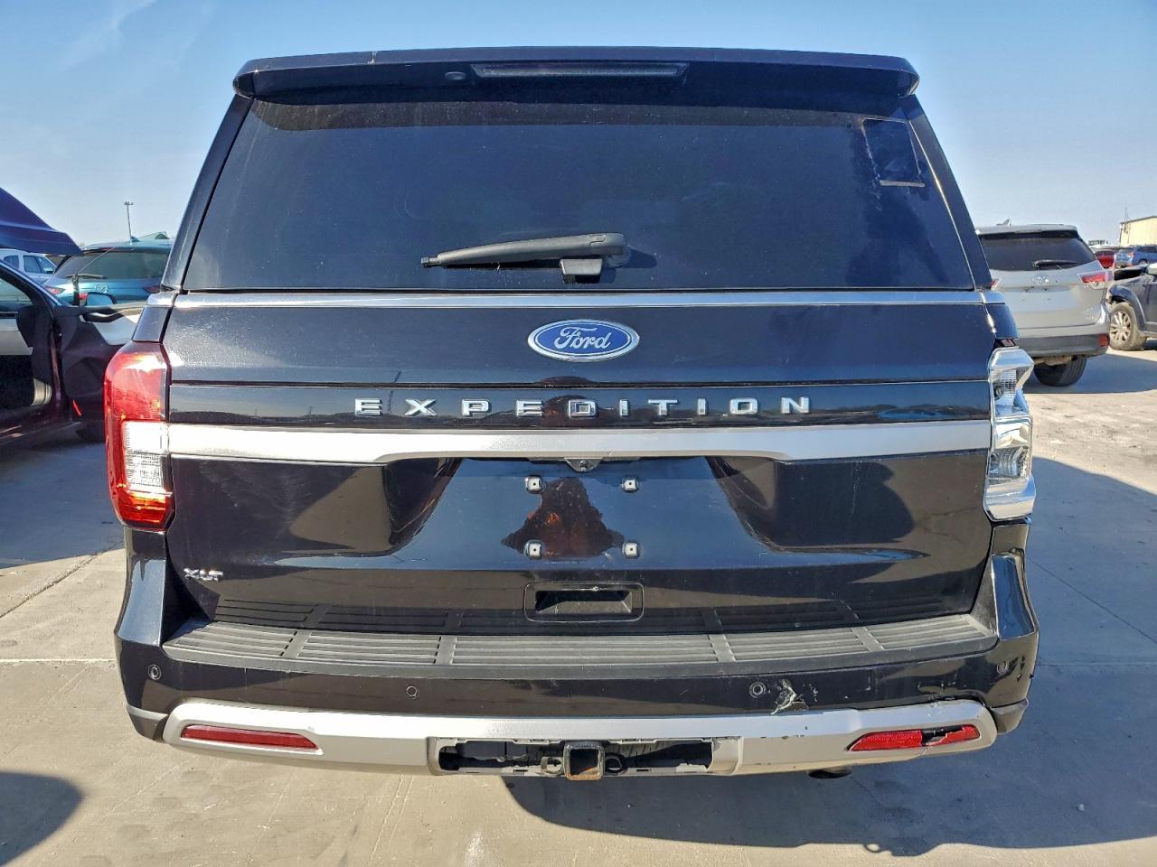 2022 Ford Expedition Xlt - Фото 6