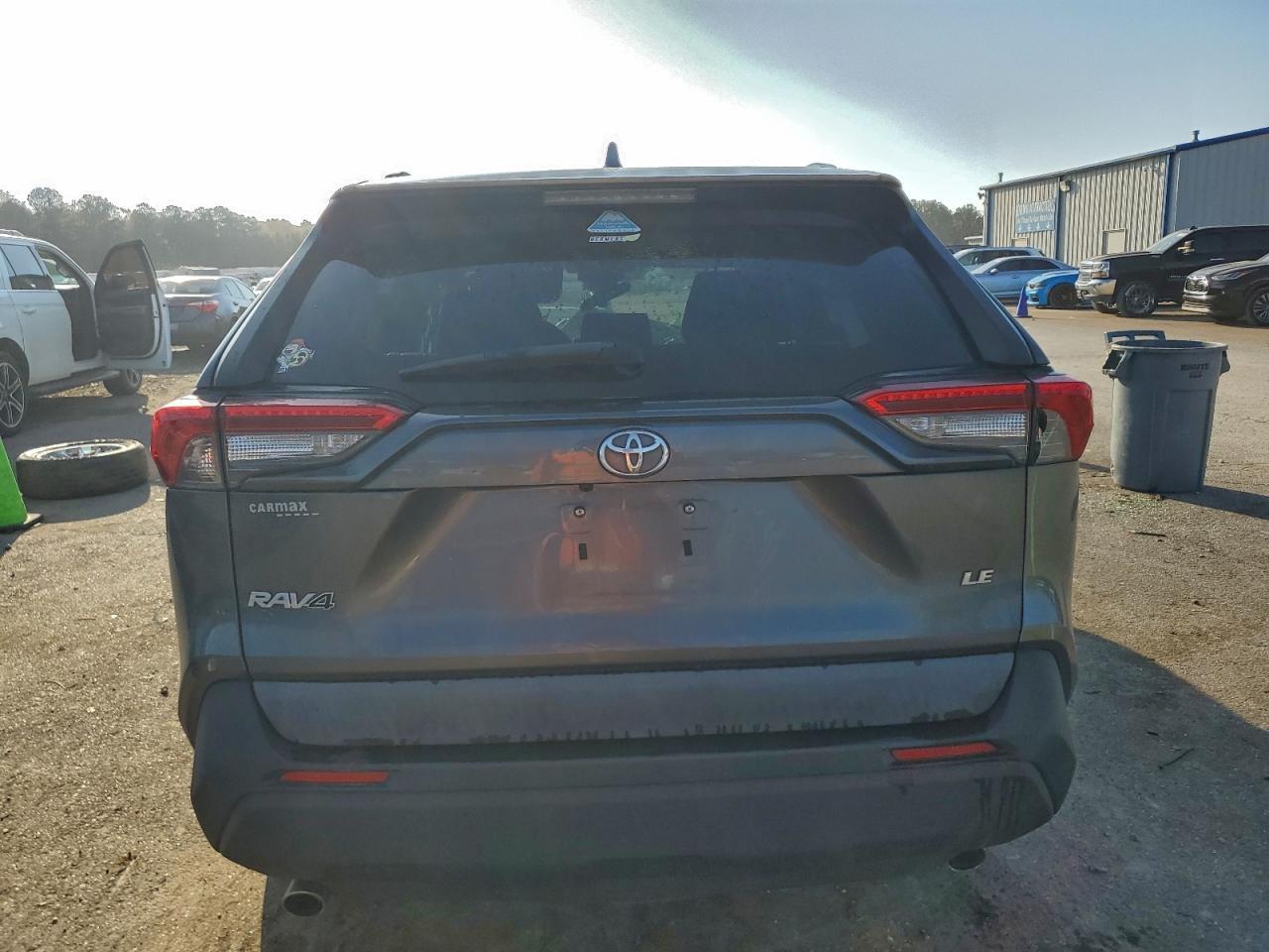 2020 Toyota Rav4 Le - Image 6