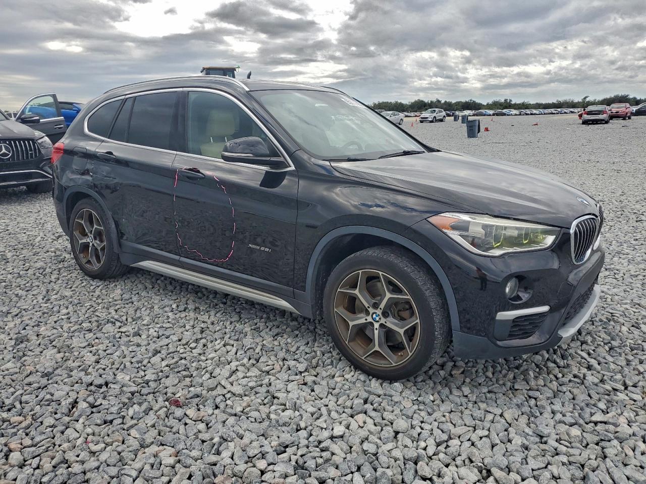 2016 BMW X1 xDrive28I - Image 4