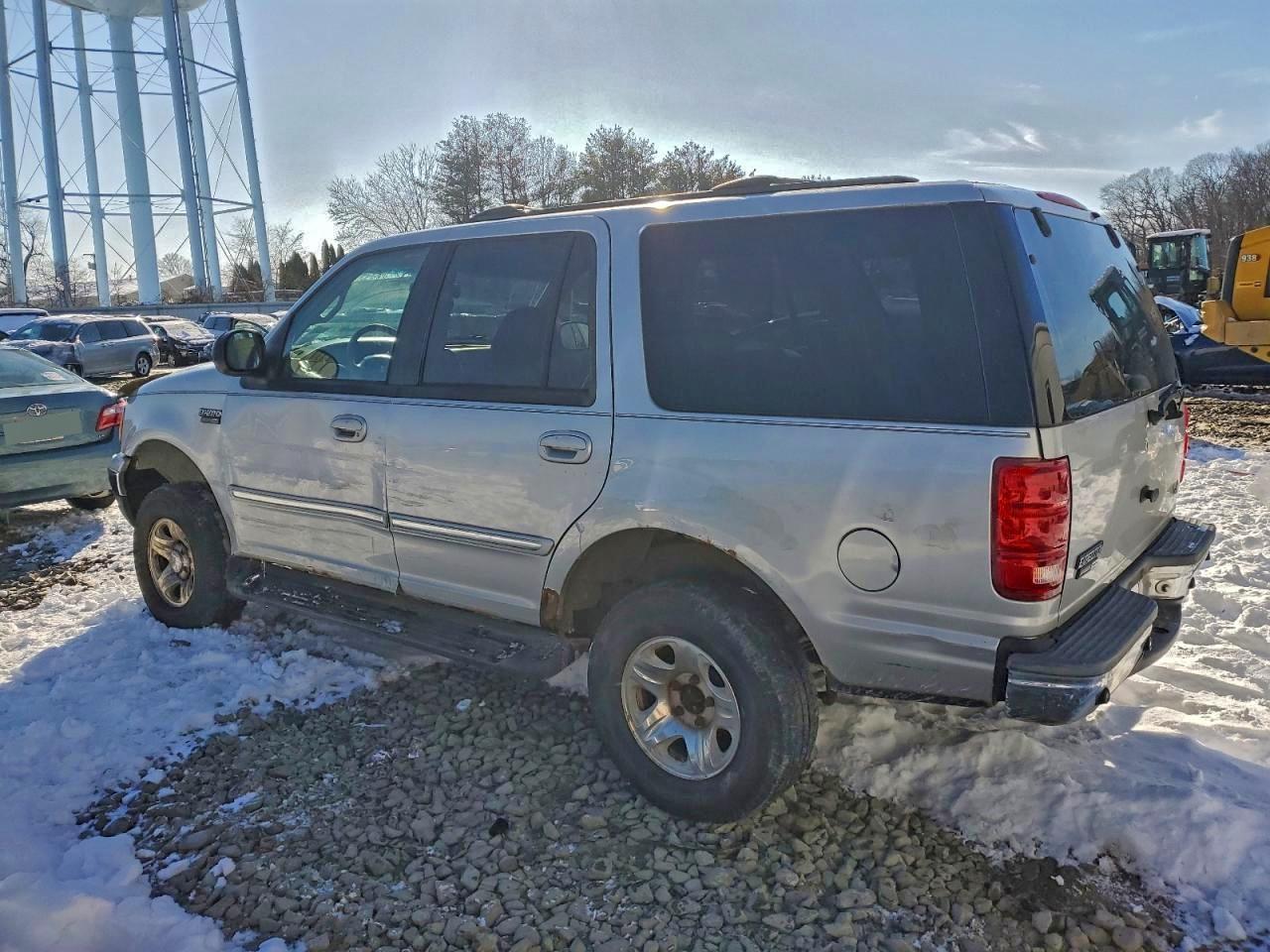 2002 Ford Expedition Xlt - Image 2