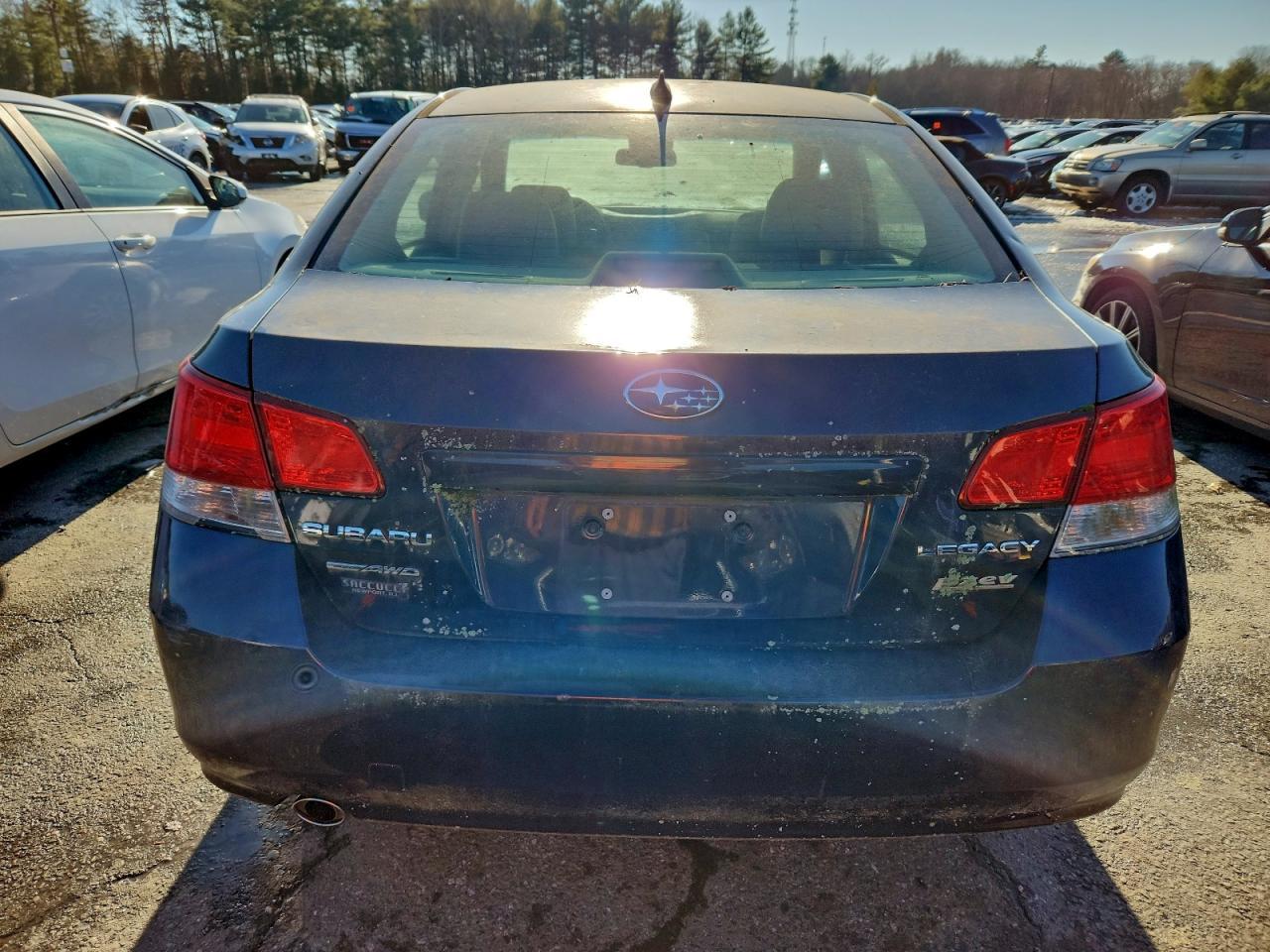 2012 Subaru Legacy 2.5I Limited - Image 6