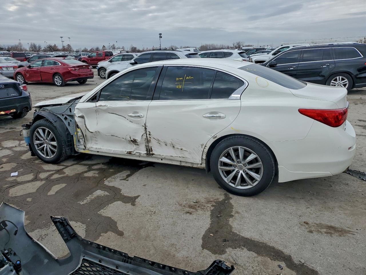 2015 Infiniti Q50 Base - Фото 2