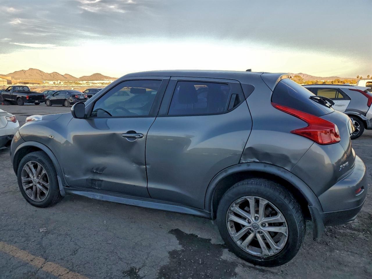 2013 Nissan Juke S - Фото 2