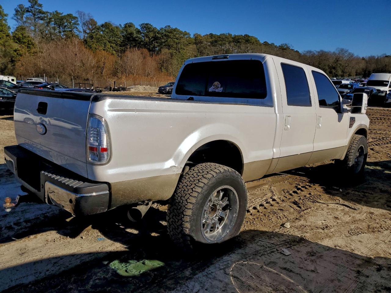 2010 Ford F250 Super Duty - Image 3