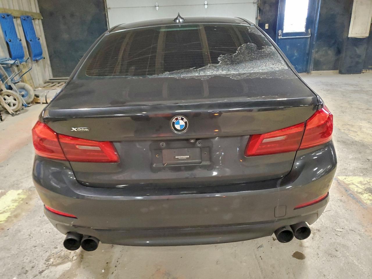 2019 BMW 540 Xi - Image 6