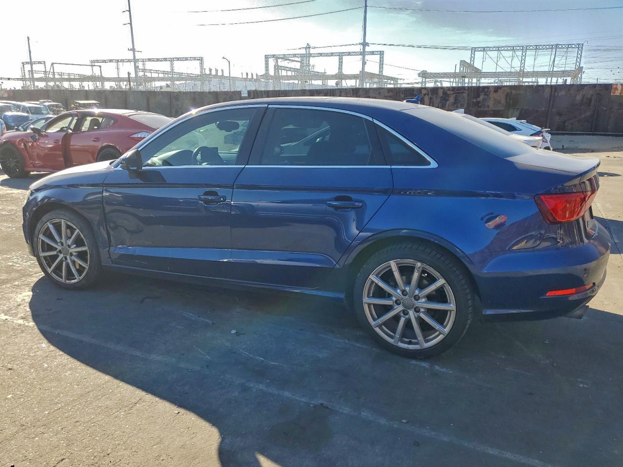 2015 Audi A3 Premium Plus - Фото 2