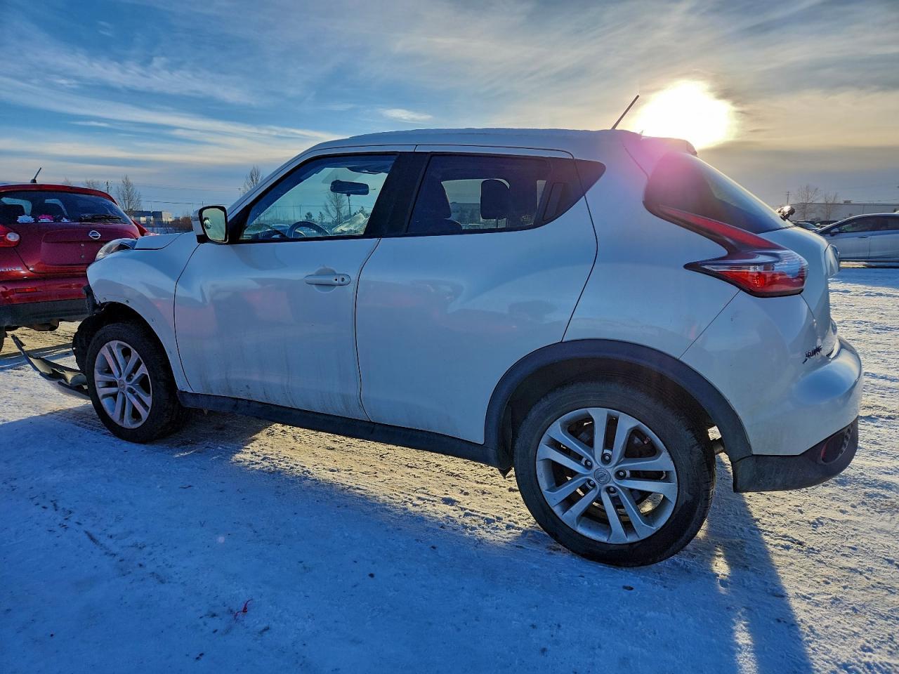 2016 Nissan Juke S - Image 2