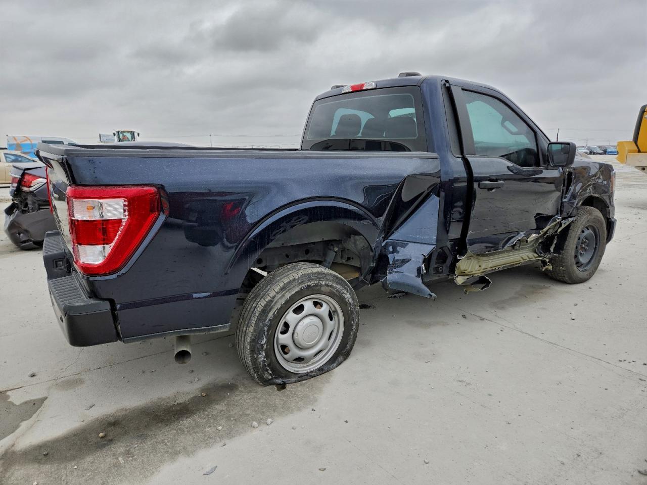 2023 Ford F150 - Фото 3
