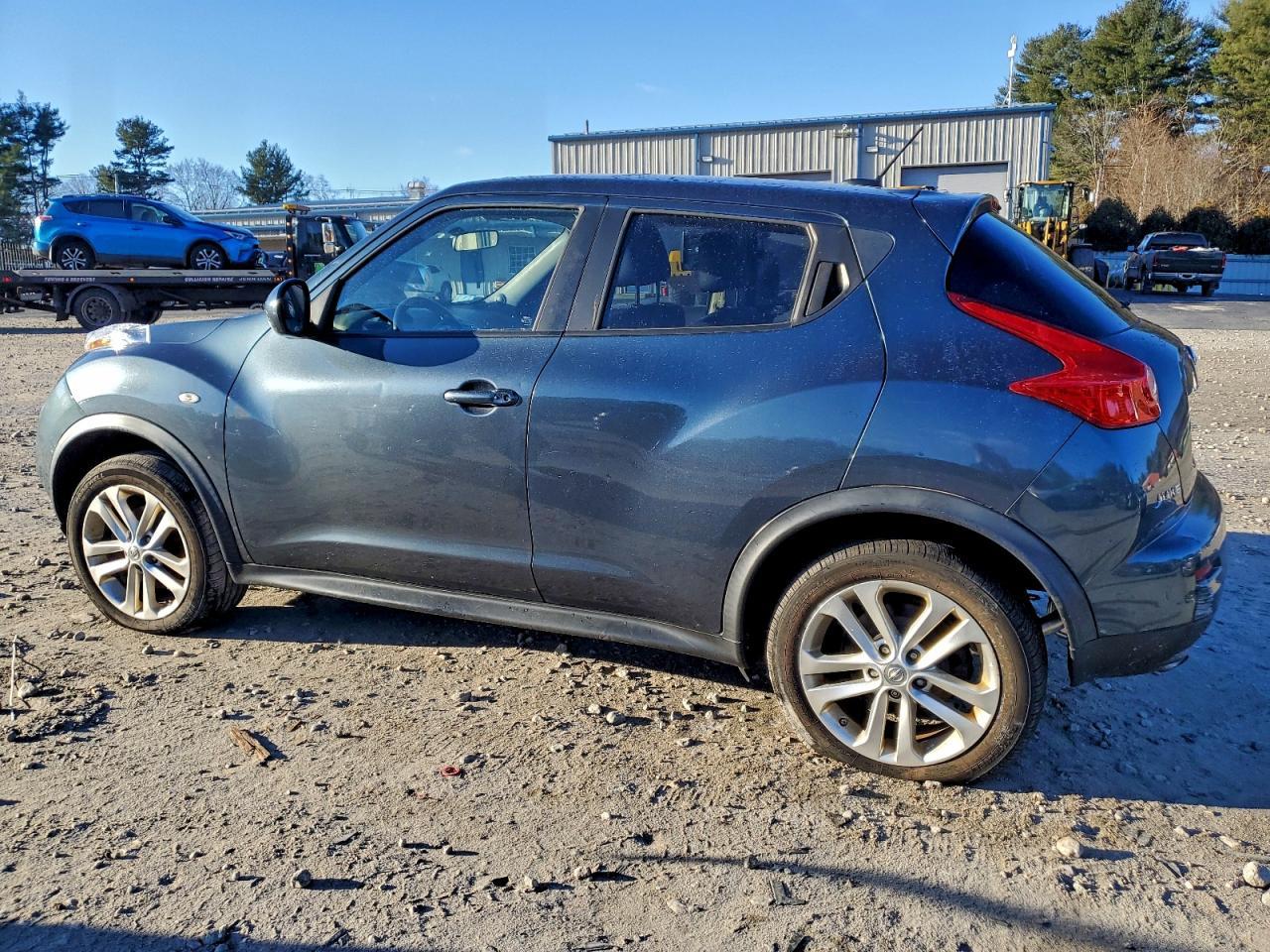 2013 Nissan Juke S - Фото 2