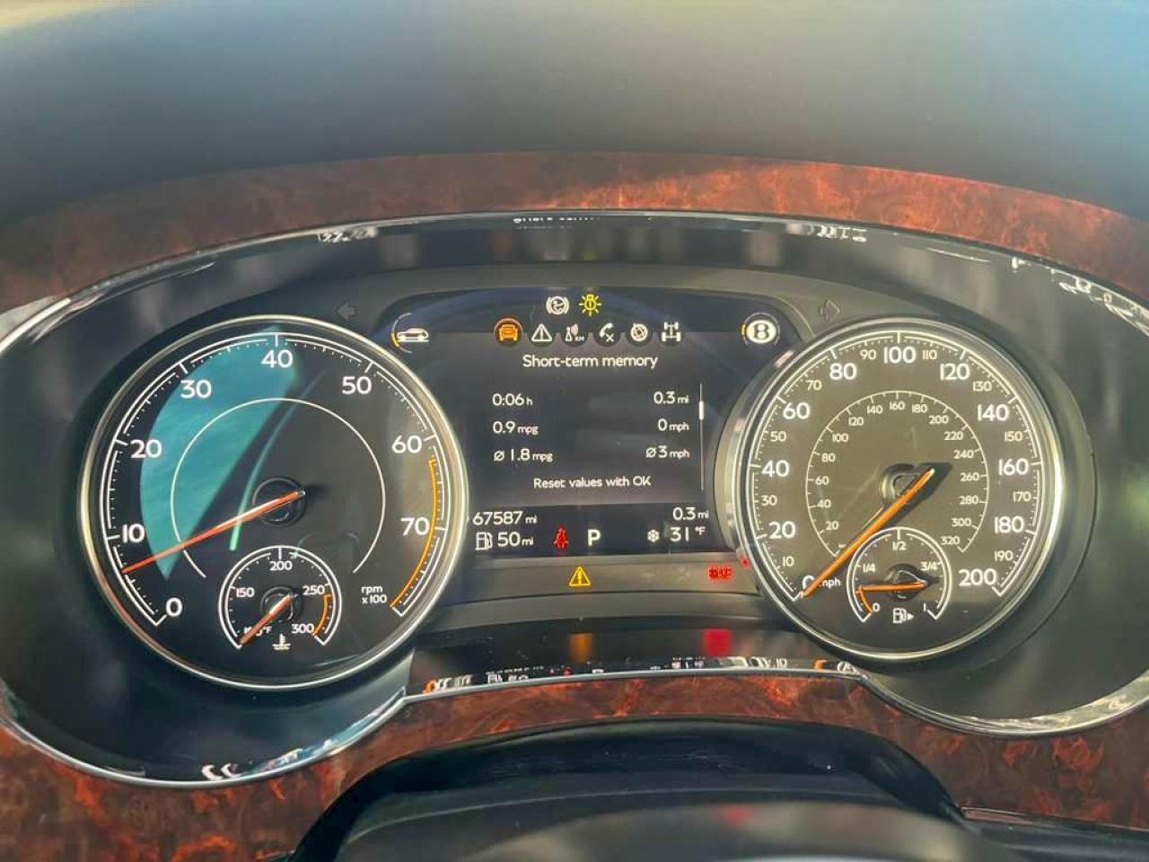 2017 Bentley Bentayga - Фото 5