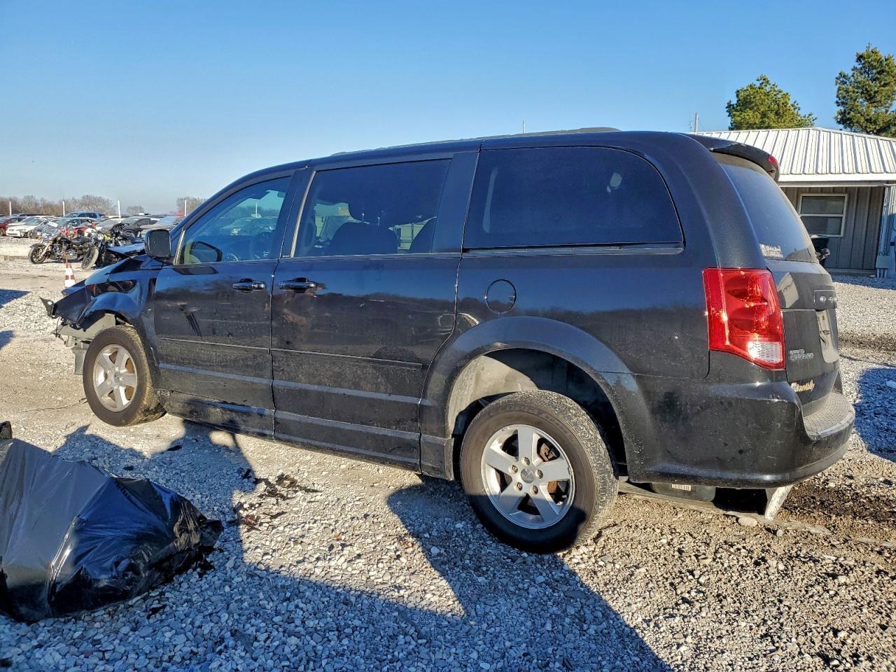 2013 Dodge Grand Caravan Sxt - Image 2