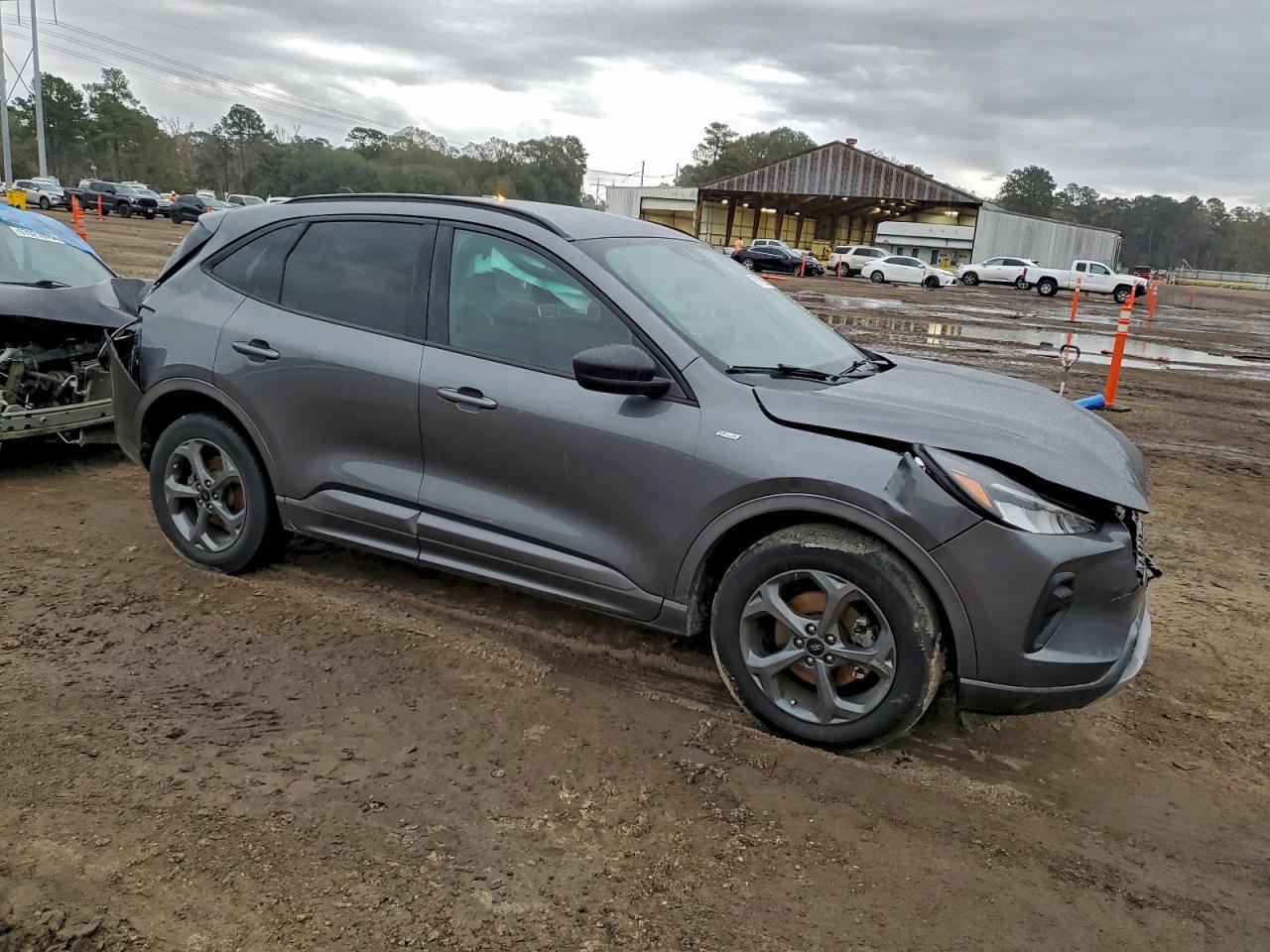 2023 Ford Escape St Line - Image 4