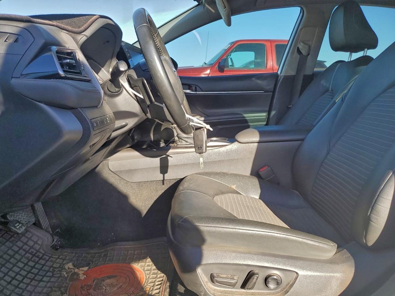 2022 Toyota Camry Se - Фото 7