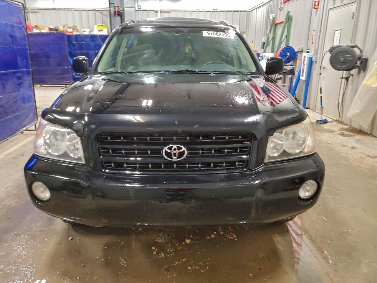 2003 Toyota Highlander Limited - Image 5