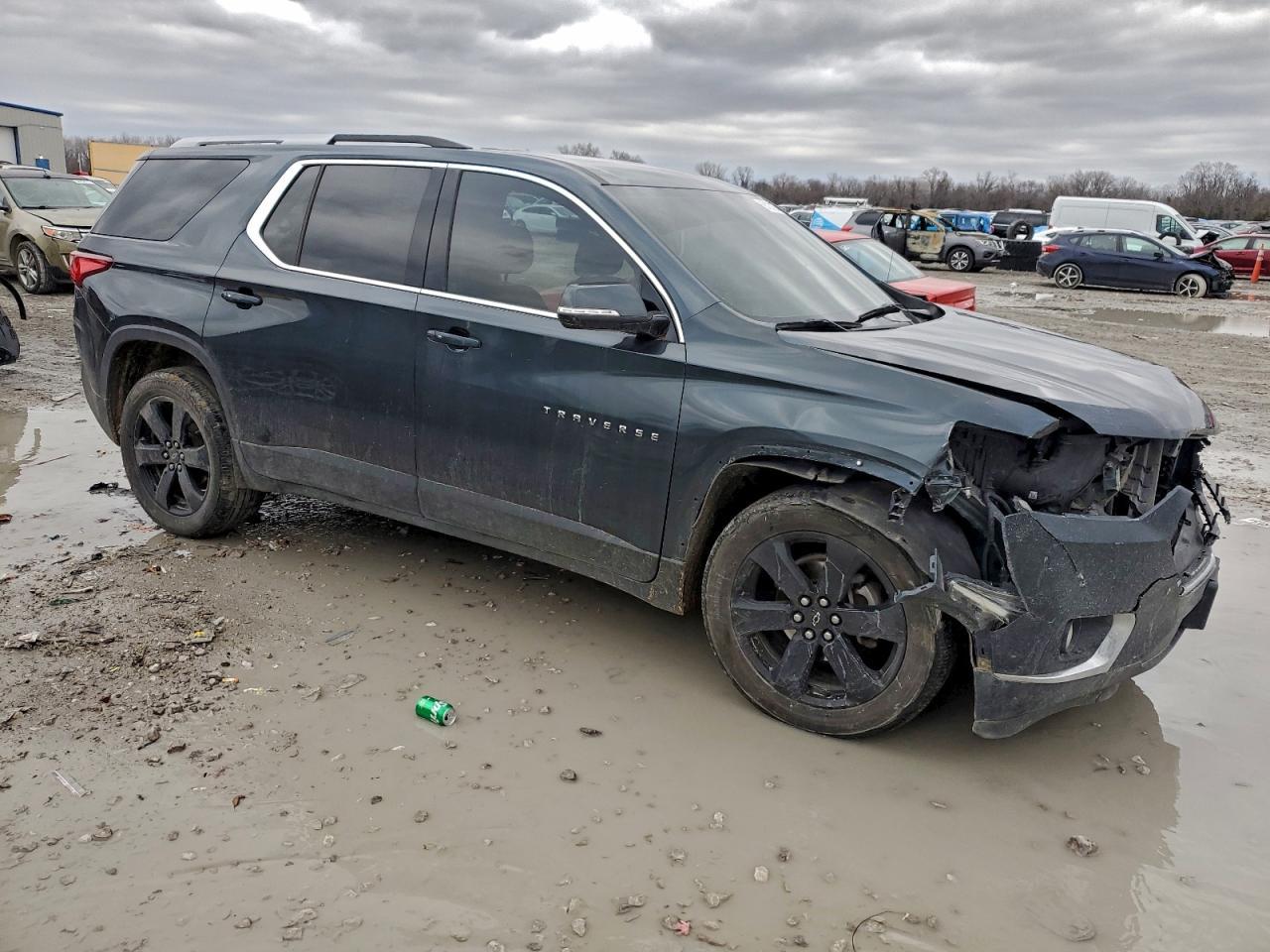 2018 Chev Traverse - Image 4
