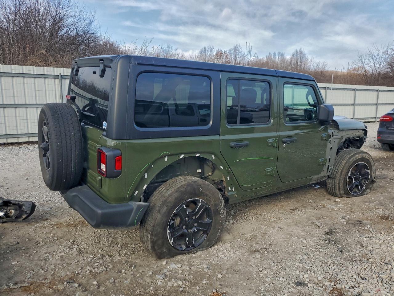 2021 Jeep Wrangler Unlimited Sport - Фото 3