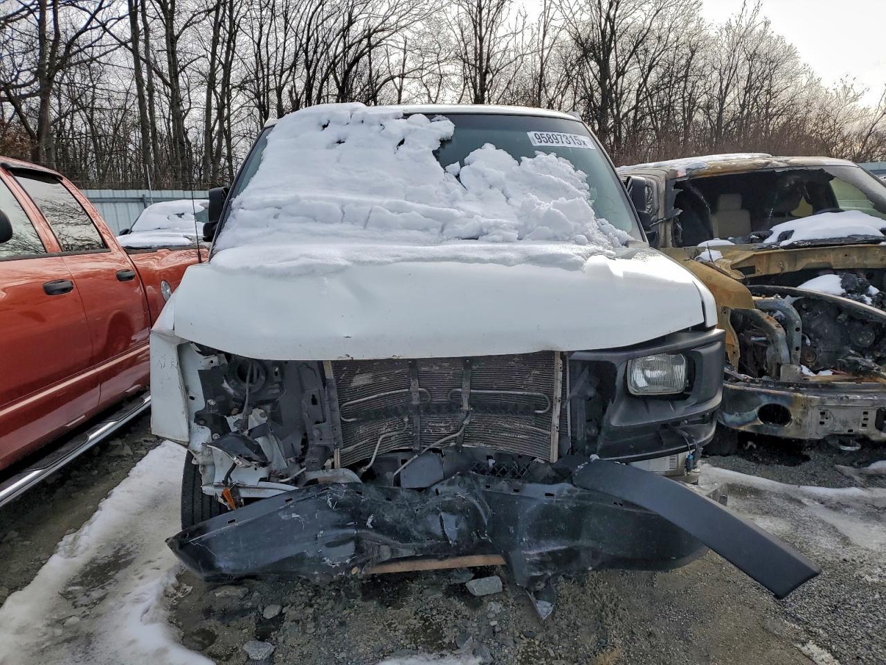 2016 Chevrolet Express G2500 - Фото 5