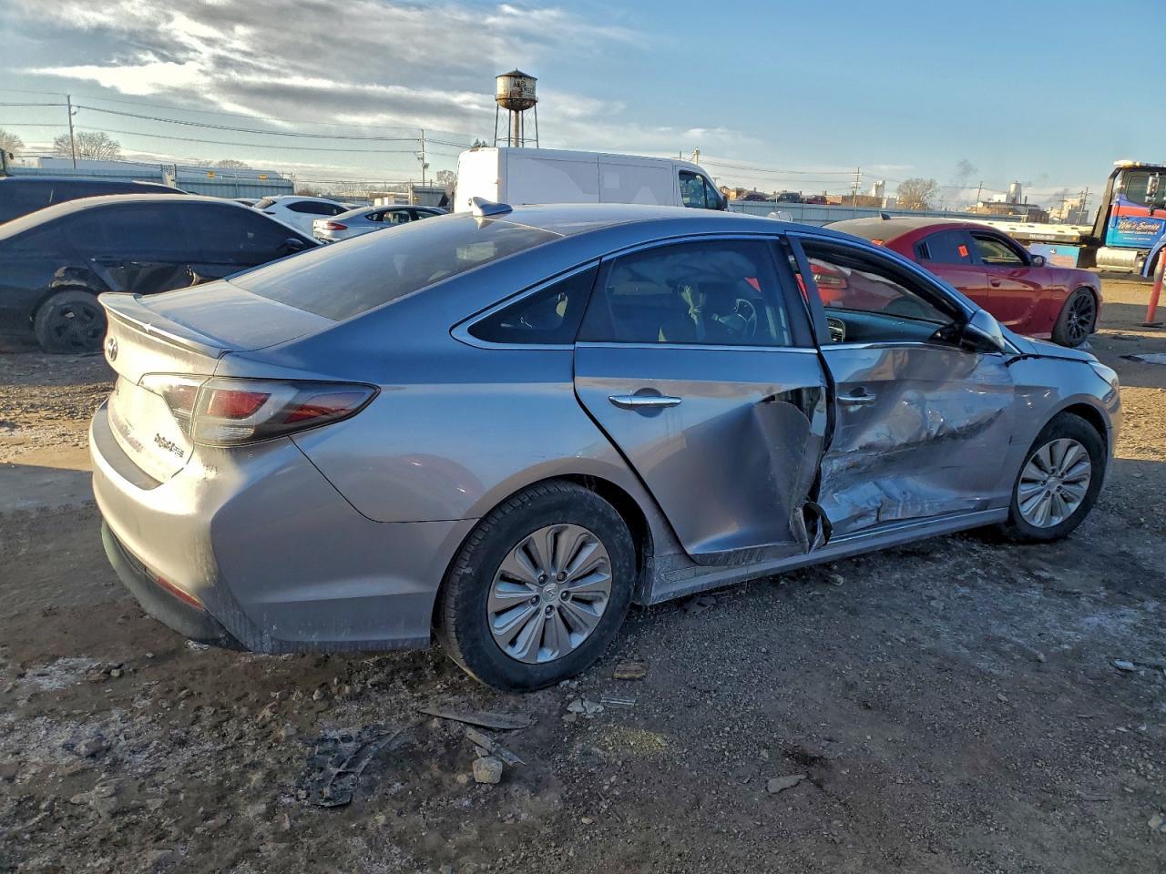 2017 Hyundai Sonata Hybrid - Фото 3