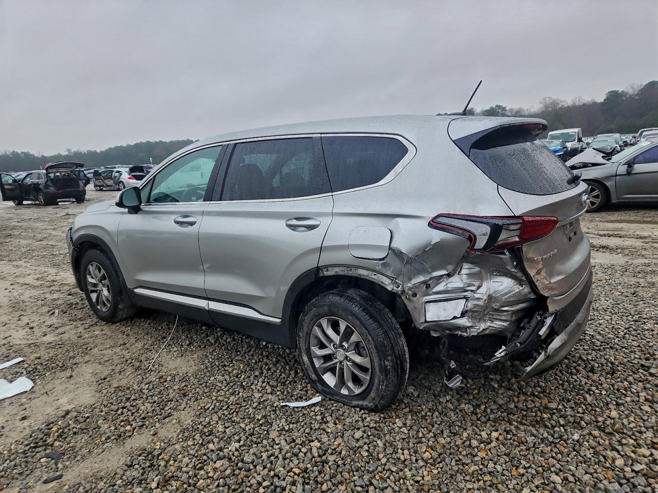 2020 Hyundai Santa Fe Se - Фото 2