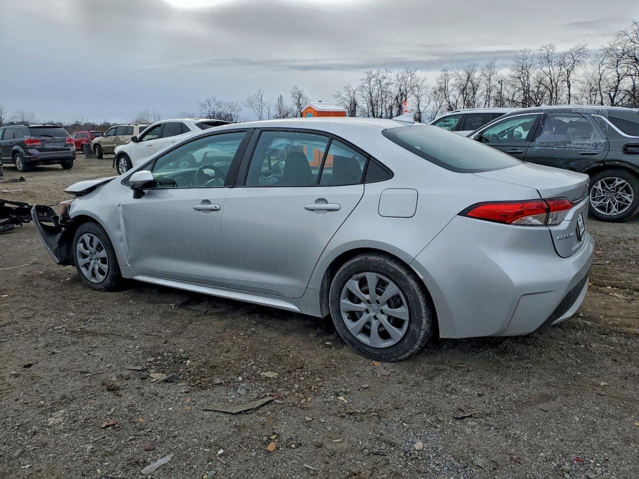 2022 Toyota Corolla Le - Image 2