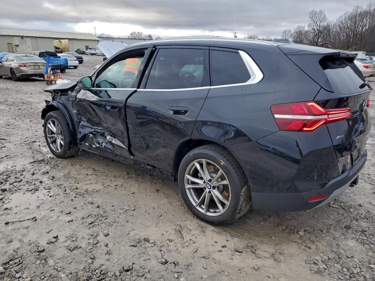 2025 BMW X3 30 xDrive - Image 2