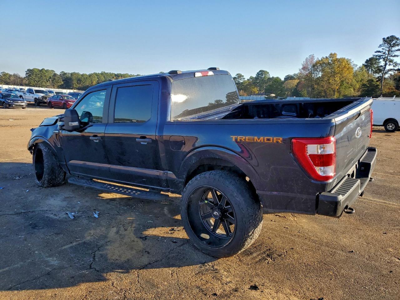 2022 Ford F150 Supercrew - Фото 2