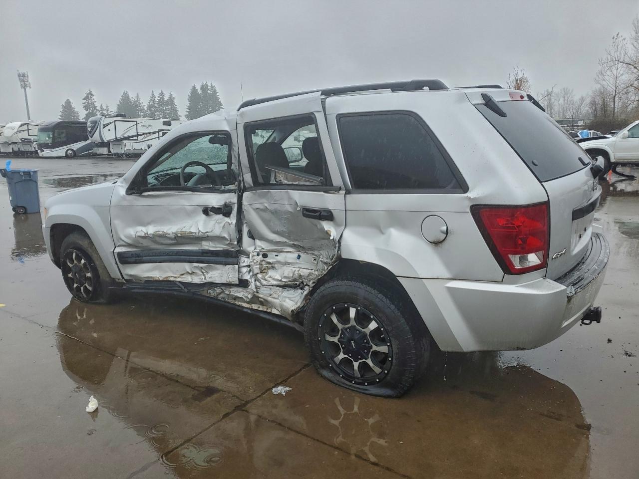 2005 Jeep Grand Cherokee Laredo - Фото 2