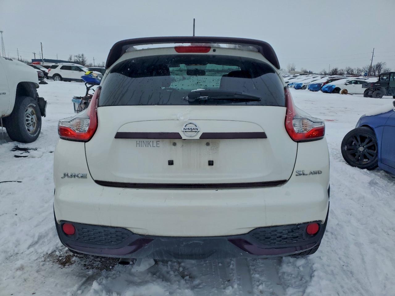 2015 Nissan Juke S - Фото 6