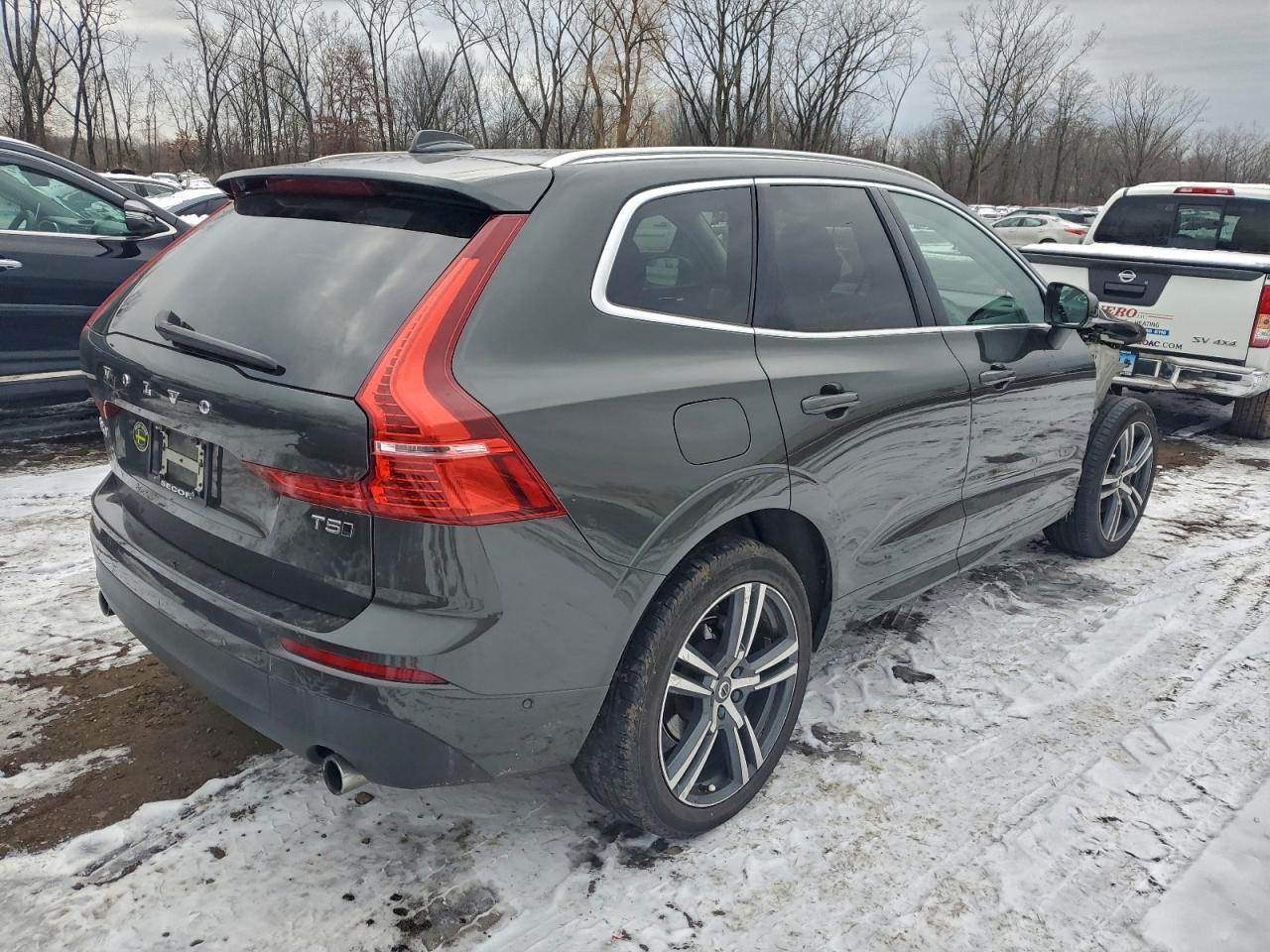 2019 Volvo Xc60 T5 - Фото 3
