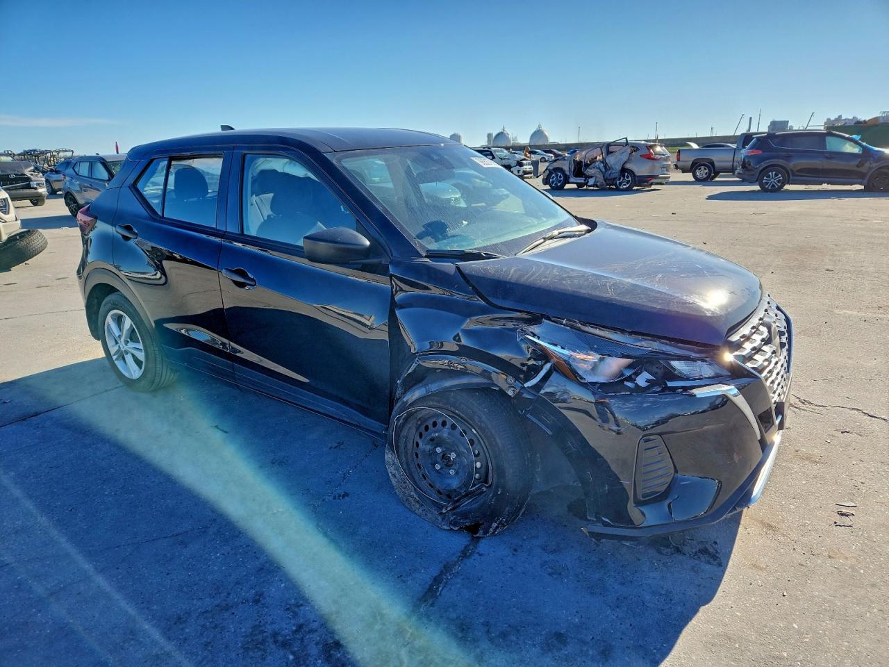 2025 Nissan Kicks Play S - Image 4