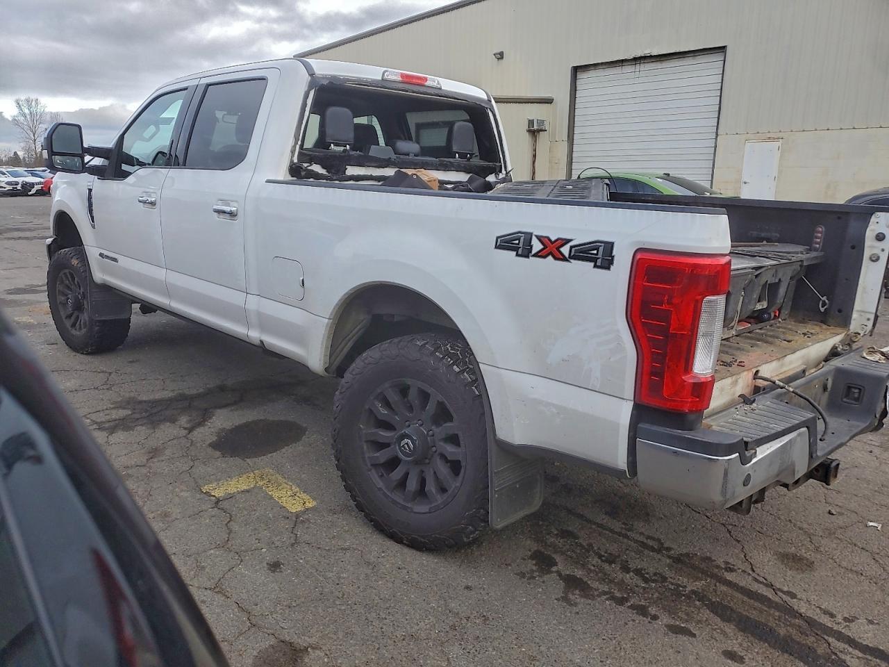 2017 Ford F250 Super Duty - Фото 2