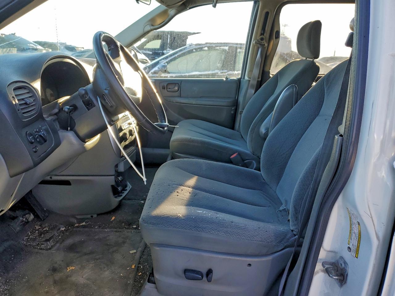 2005 Chrysler Town & Country Touring - Фото 7