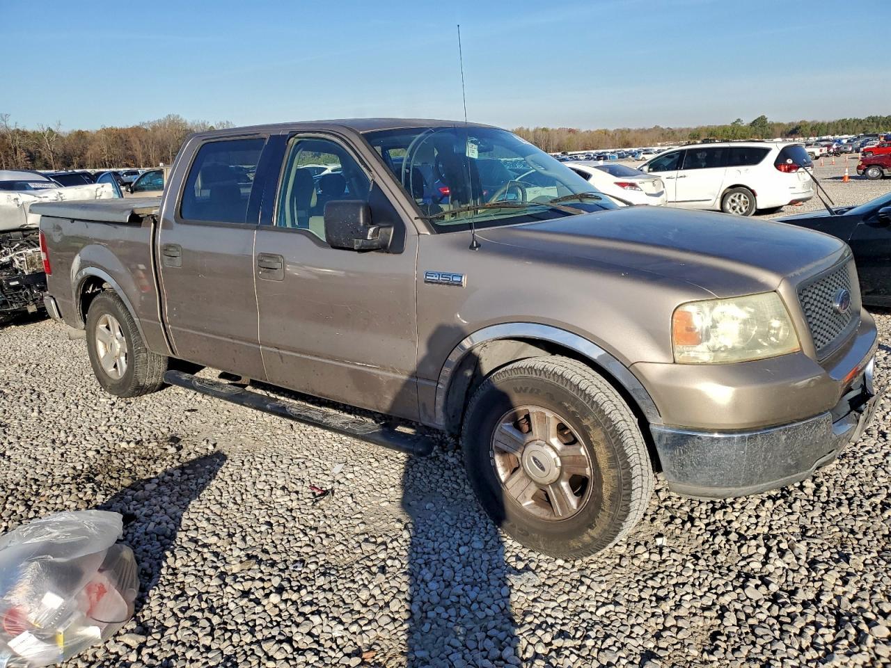 2004 Ford F150 Supercrew - Image 4