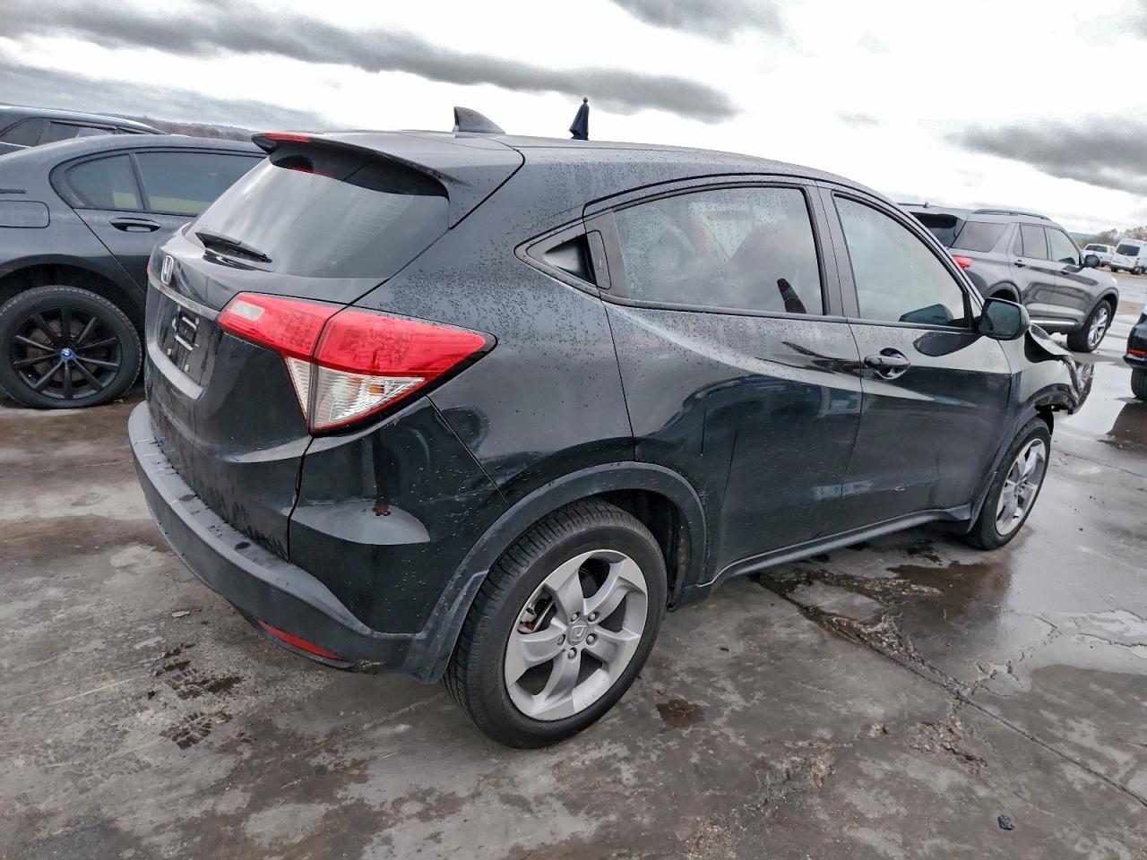 2022 Honda Hr-V Lx - Фото 3