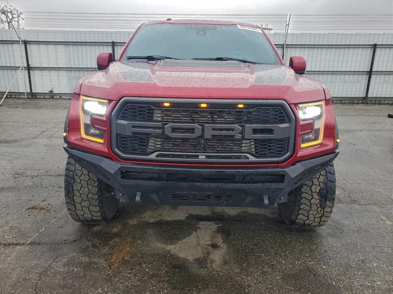 2017 Ford F150 Raptor - Фото 5
