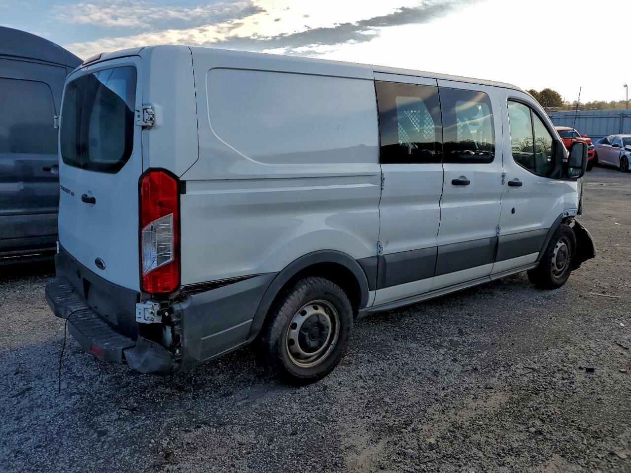 2016 Ford Transit T-150 Delivery Van - Image 3