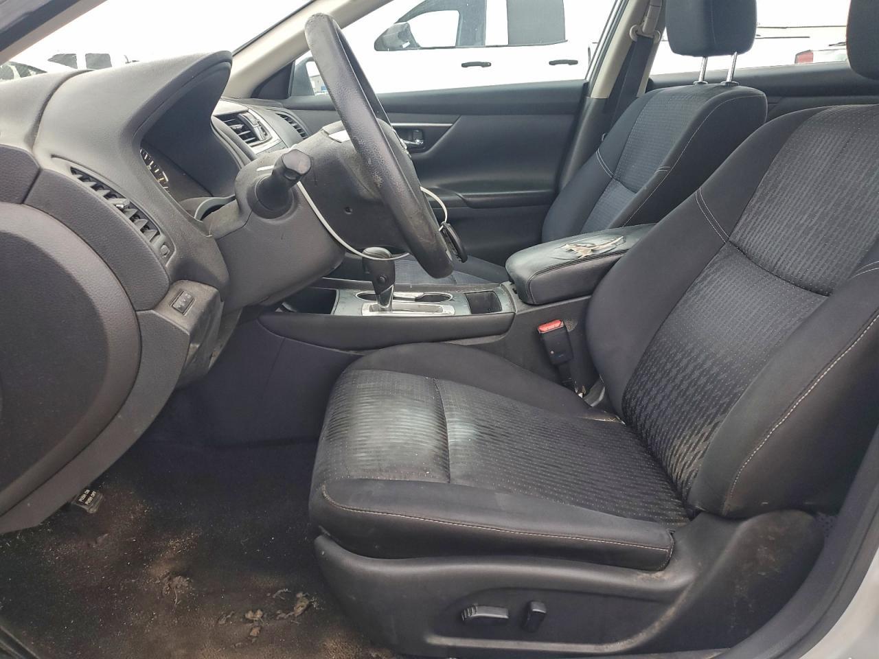2016 Nissan Altima 2.5 - Фото 7