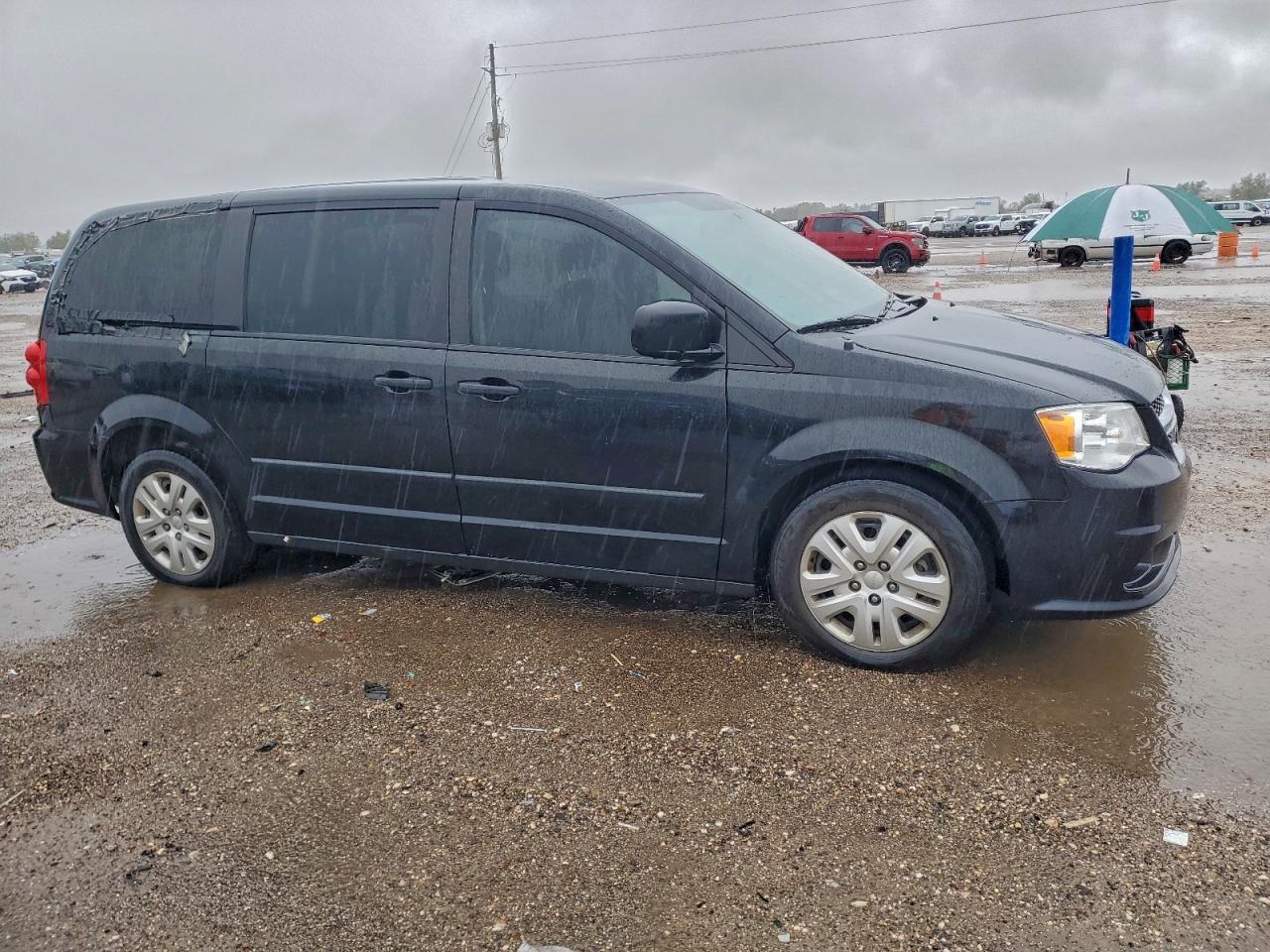 2016 Dodge Grand Caravan Se - Image 4