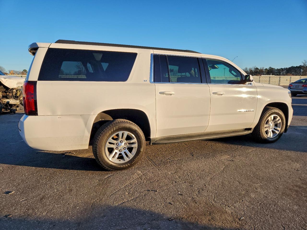 2019 Chevrolet Suburban C1500 Lt - Фото 3