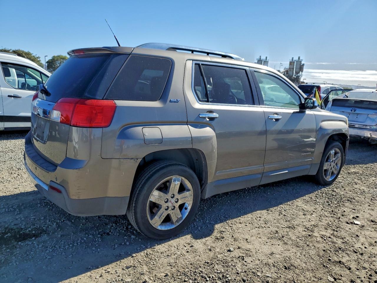 2012 GMC Terrain Slt - Image 3