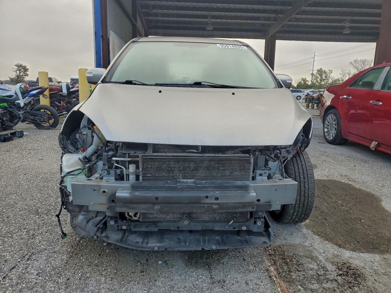 2013 Mazda 5 - Image 5