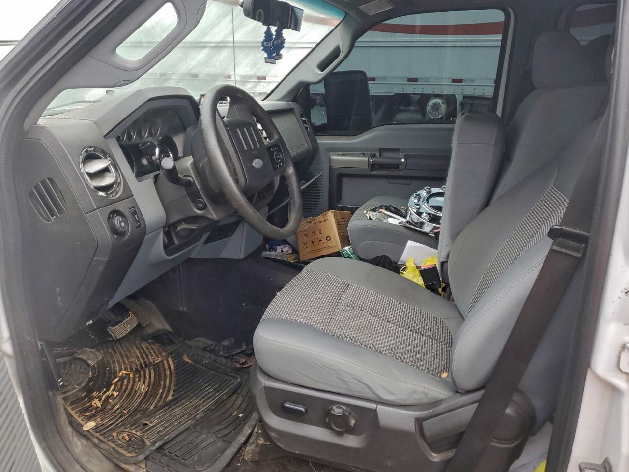 2011 Ford F350 Super Duty - Фото 7