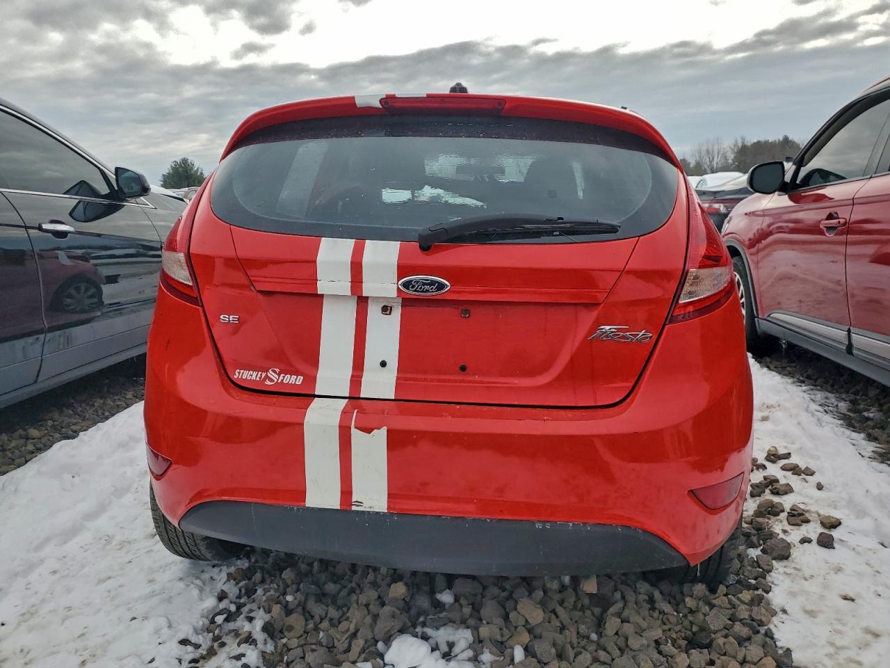 2012 Ford Fiesta Se - Фото 6