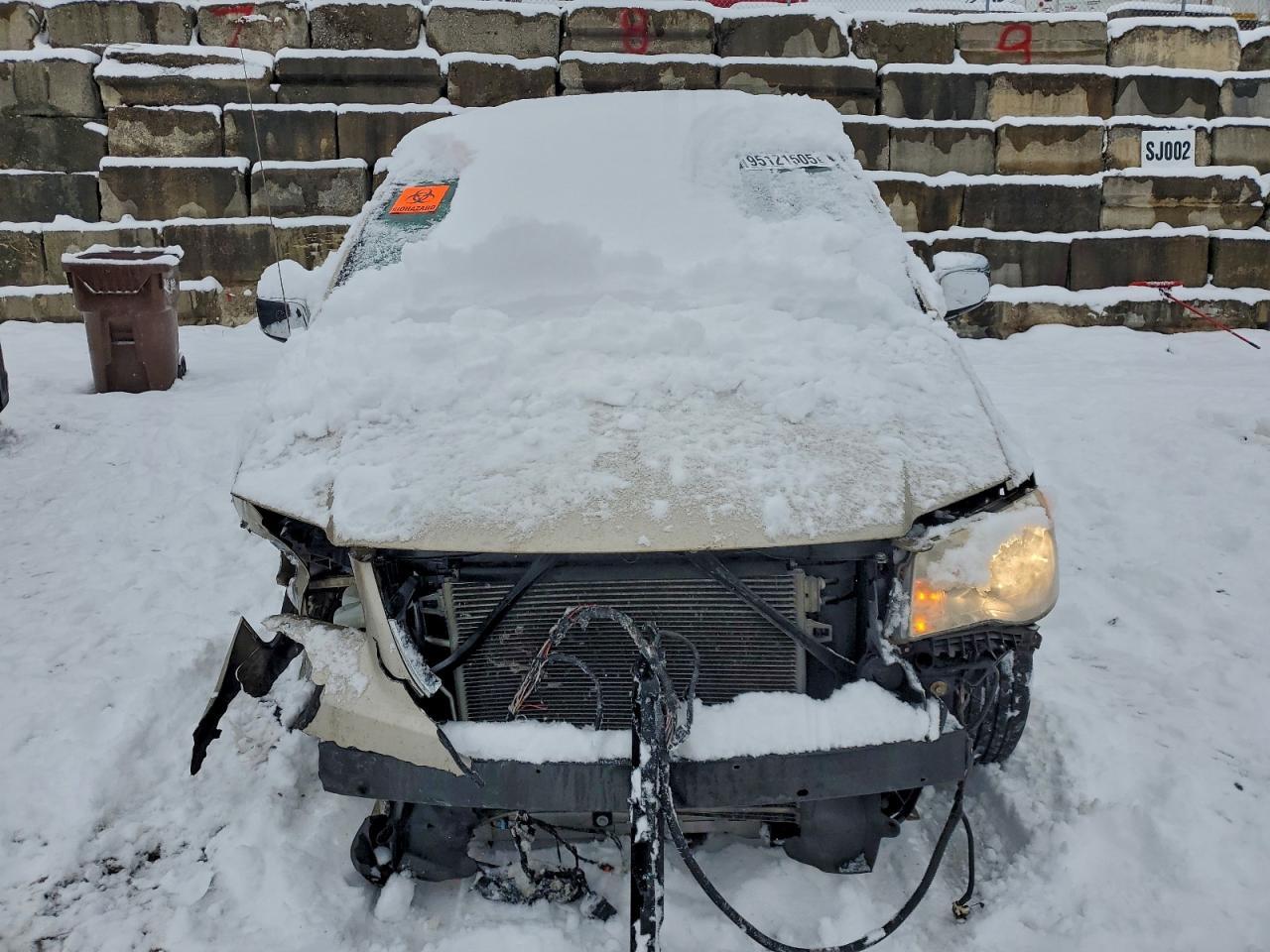 2012 Chrysler Town & Country Touring L - Фото 5