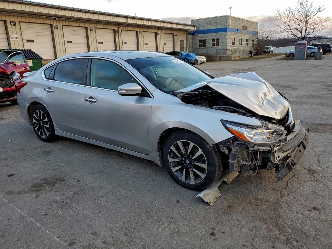 2016 Nissan Altima 2.5 - Фото 4